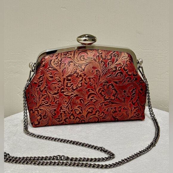 Handmade Genuine Leather Retro Floral Embossed Push Lock Shoulder Bag/ Crossbody - Picture 1 of 16